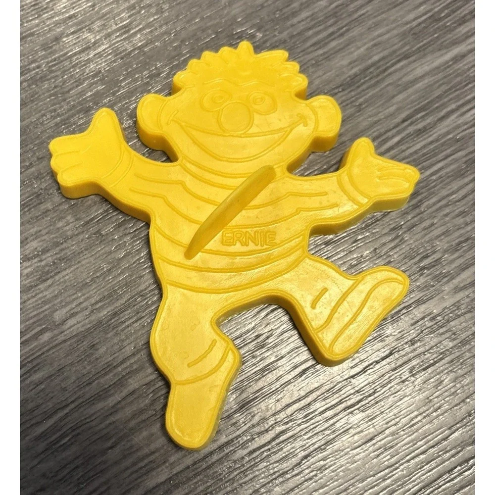 LOT of 5 Vintage 1977 Sesame‎ Street Muppets Cookie Cutters Wilton Hong Kong
